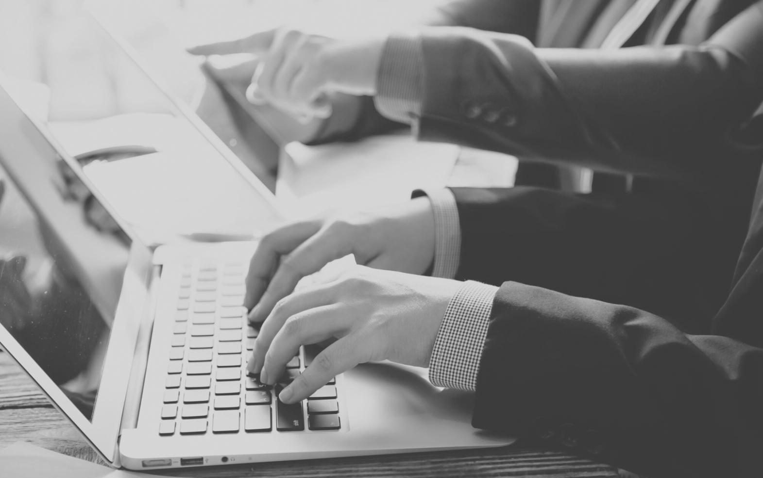 Student připravující se na studium finančních konceptů